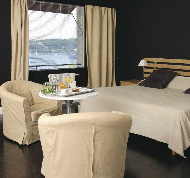 Hotel Le Versailles Villefranche-sur-Mer Exterior foto